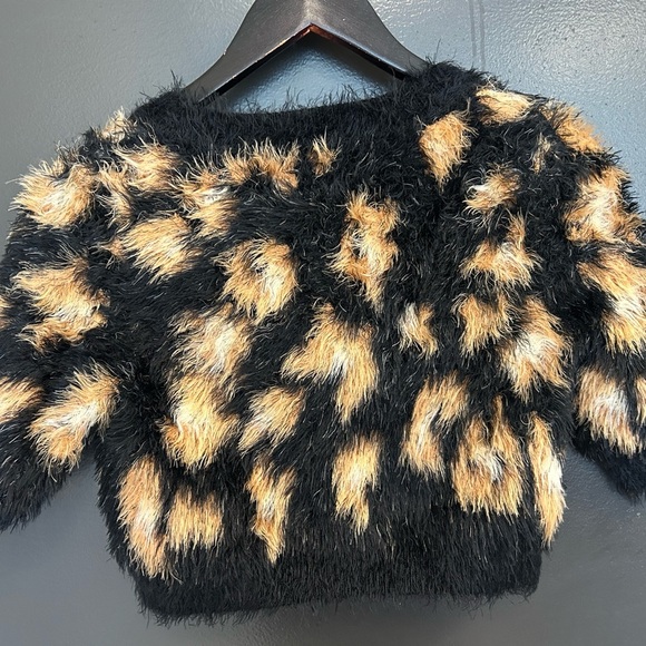 Nasty Gal S EUC furry fuzzy ultra crop Black and Tan Women's Sweater - Picture 5 of 12